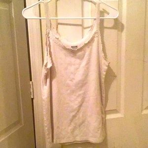 5/$25 Lacey tank top
